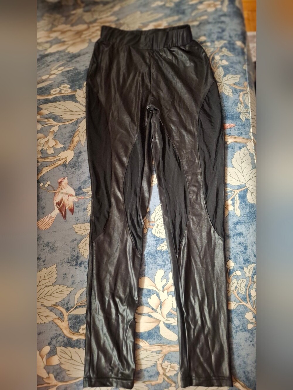 True Rock Black Mesh Panel Leggings Size S/M